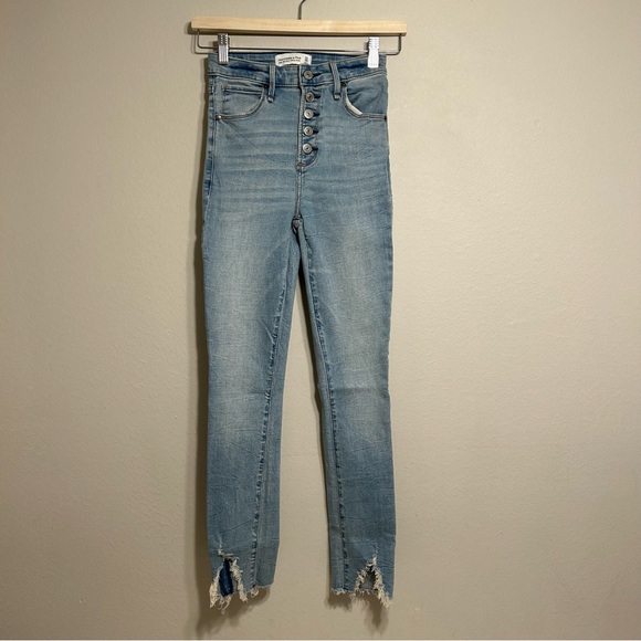 Abercrombie & Fitch Denim - Abercrombie Ripped Medium Wash High Rise Super Skinny Ankle Jean 24/00